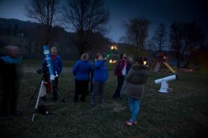 Oblaki so nekoliko ponagajali. 